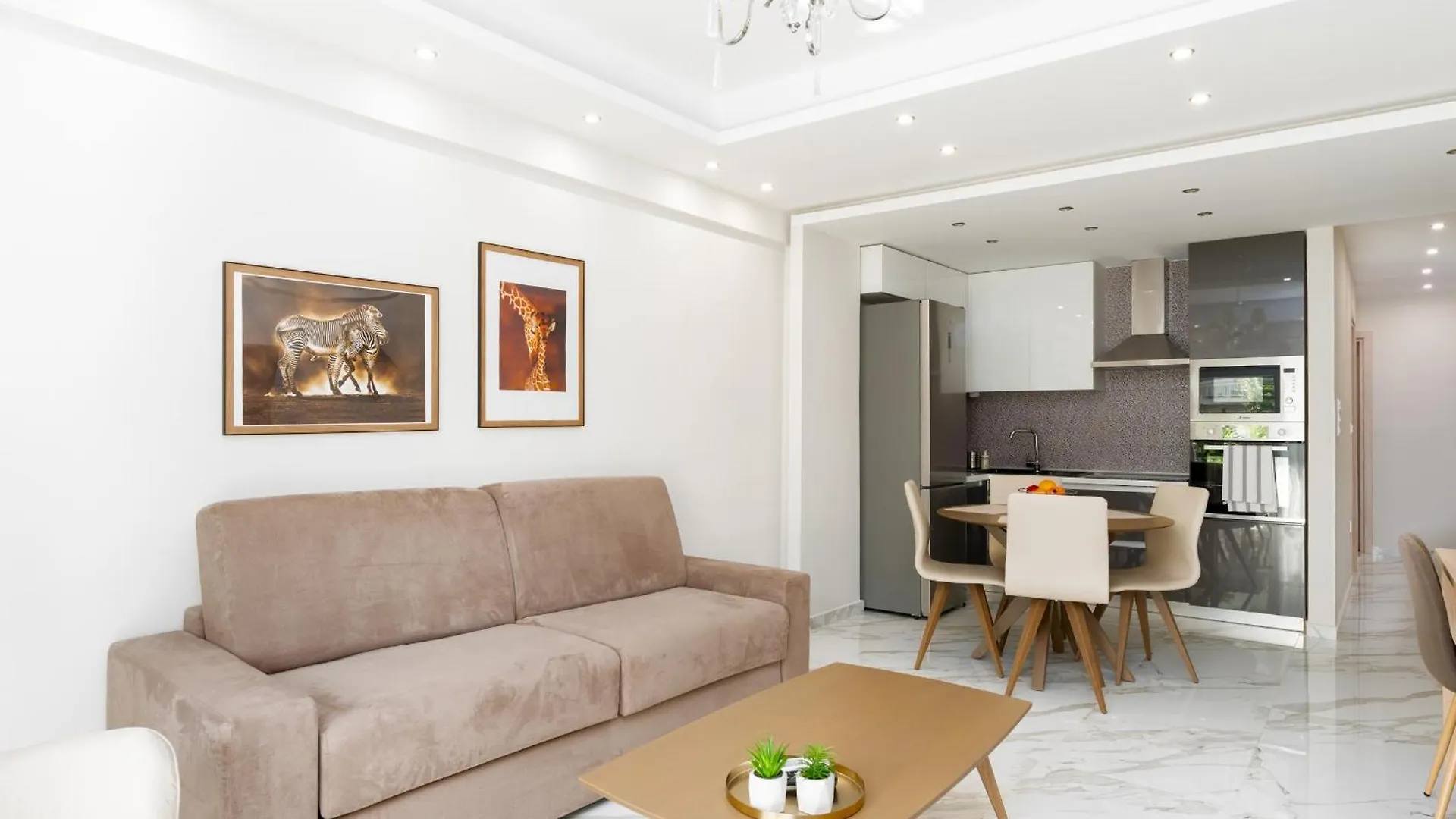 Crystal Haven Luxury Apartment By Binobi! Thessaloniki 0*,  Greece