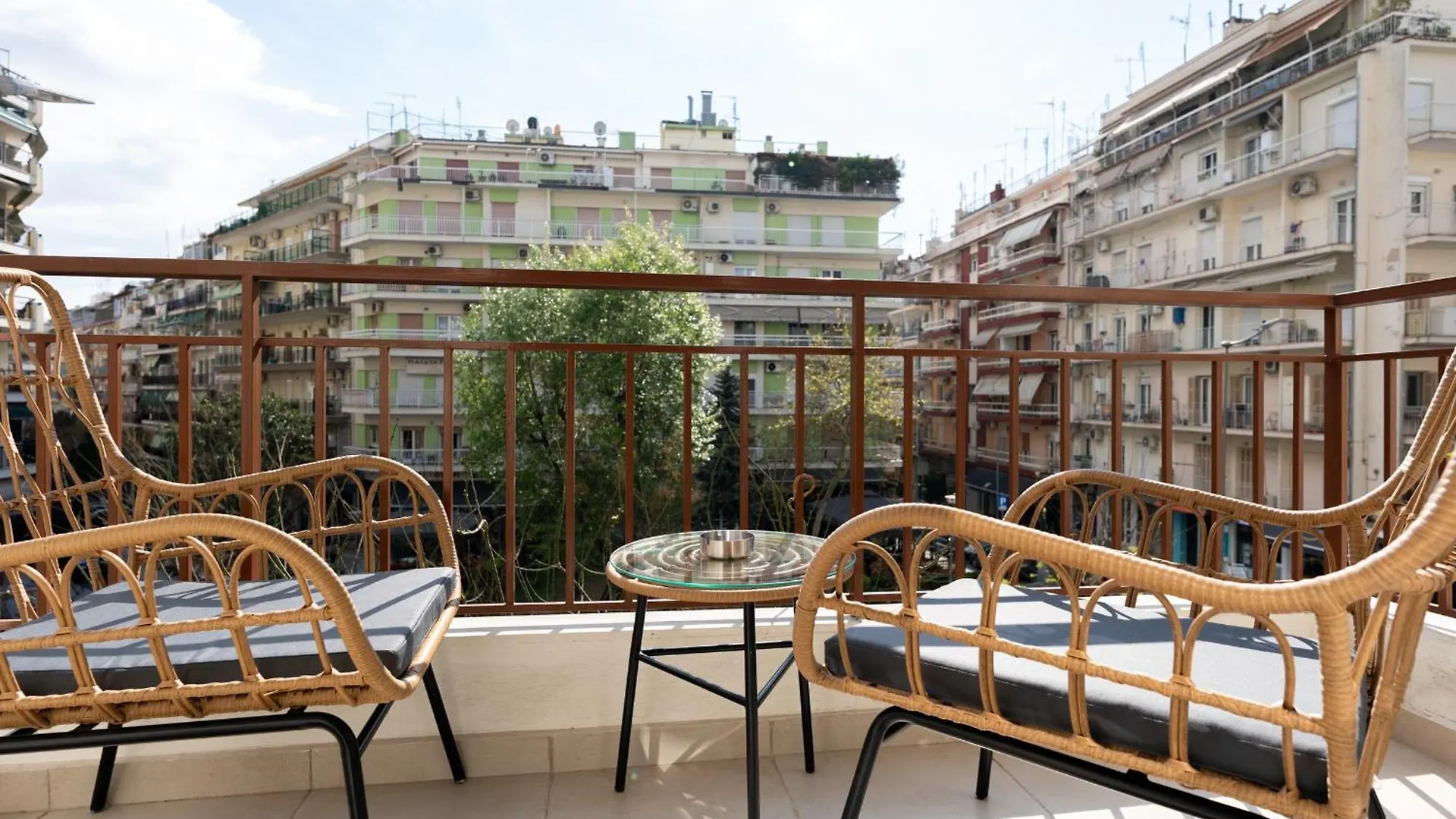 Crystal Haven Luxury Apartment By Binobi! Thessaloniki Greece